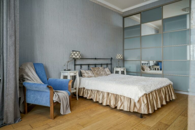 Is it possible to furnish and decorate a small space completely by shopping online